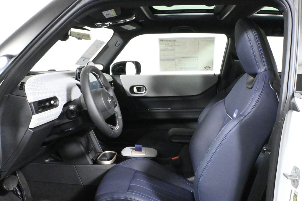2025 Mini Cooper S photo 2