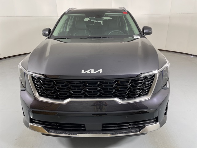 2025 Kia Sorento S photo 3