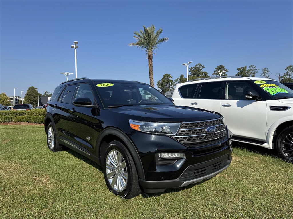 2024 Ford Explorer King Ranch photo 3