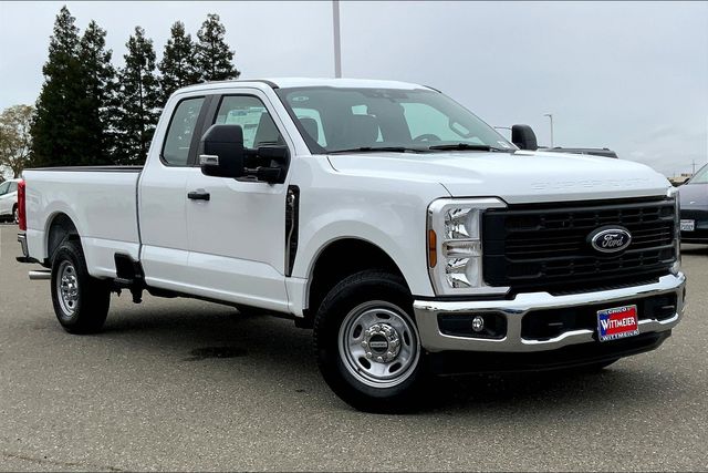 2025 Ford F-250 XL photo 2
