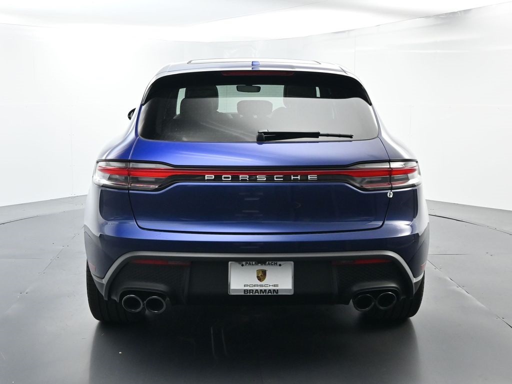 2026 Porsche Macan T photo 11