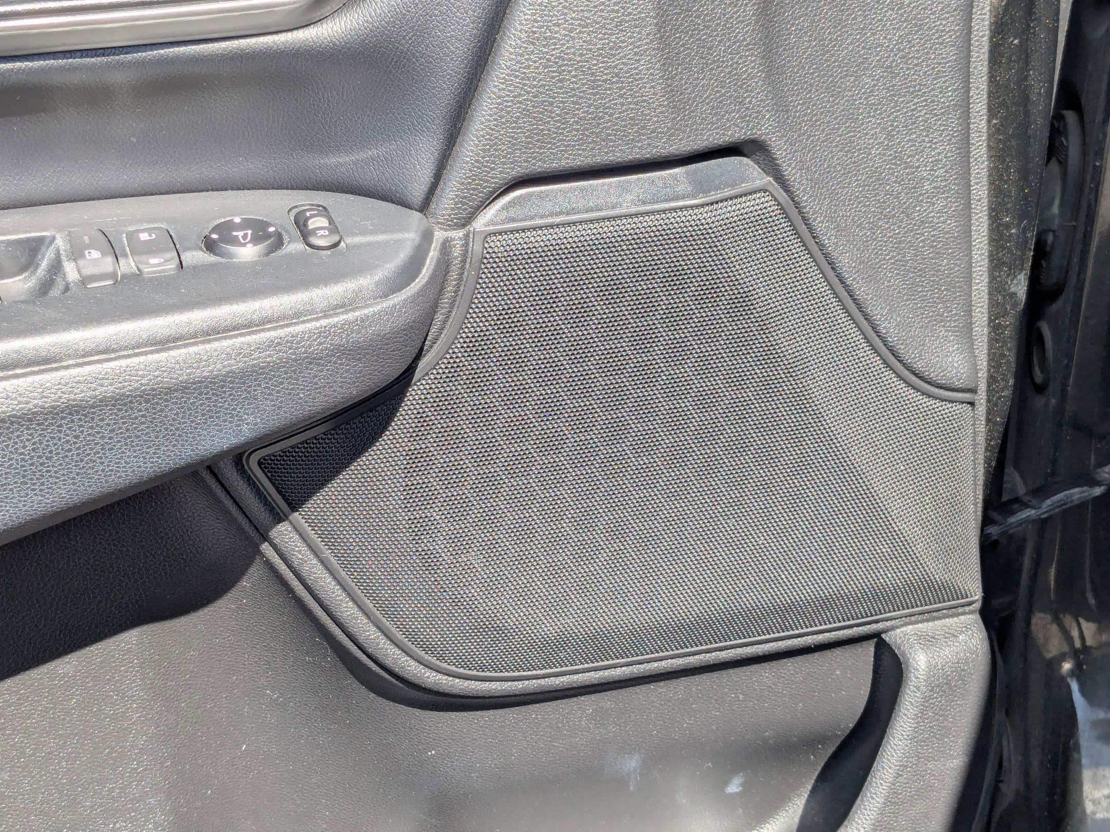 2018 Honda CR-V Touring photo 12