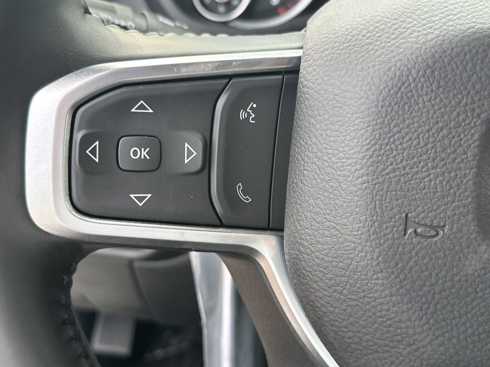 2024 Ram 3500 SLT photo 20