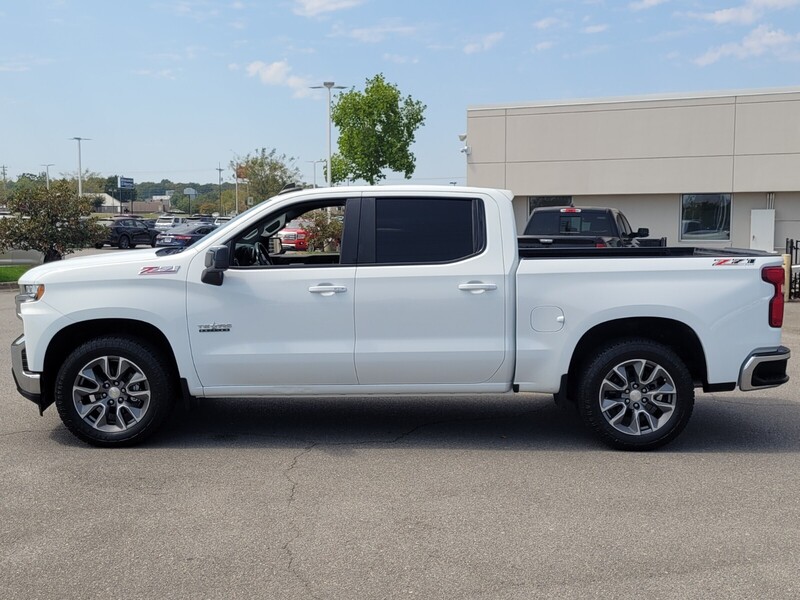 2021 Chevrolet Silverado 1500 LT Texas Edition photo 4