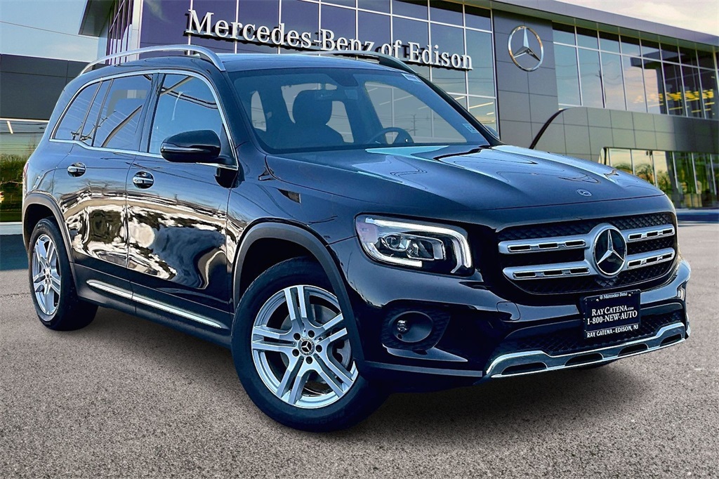 2023 Mercedes-Benz GLB Base's photo