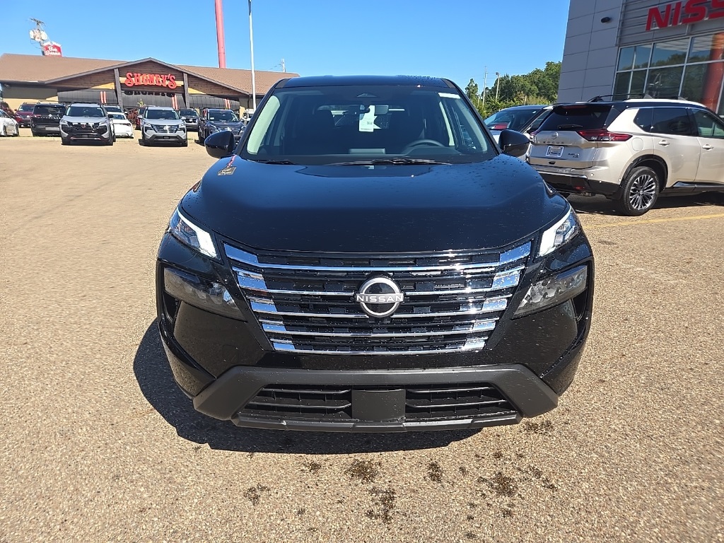 2026 Nissan Rogue SV photo 2