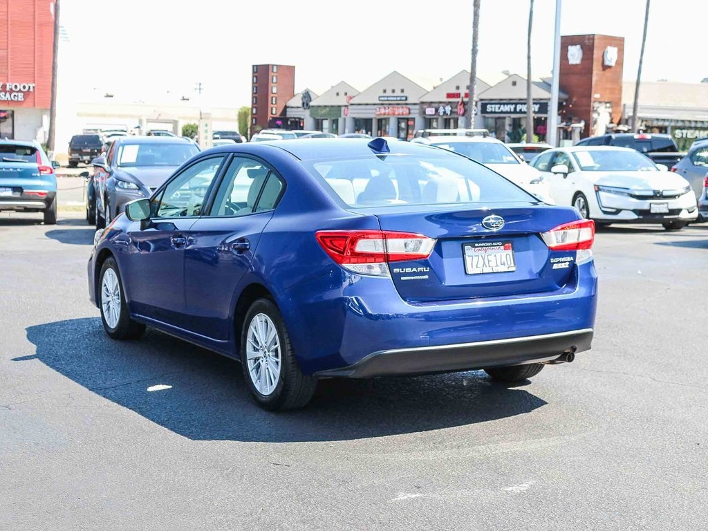 2017 Subaru Impreza 2.0i Premium photo 6