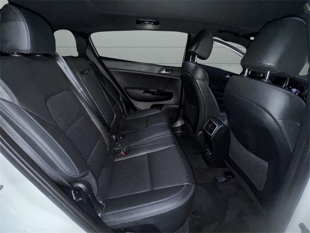 2020 Kia Sportage S photo 11