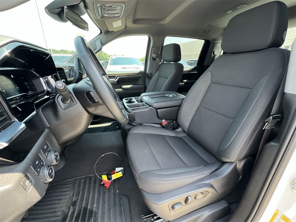 2023 Chevrolet Silverado 1500 LT photo 25