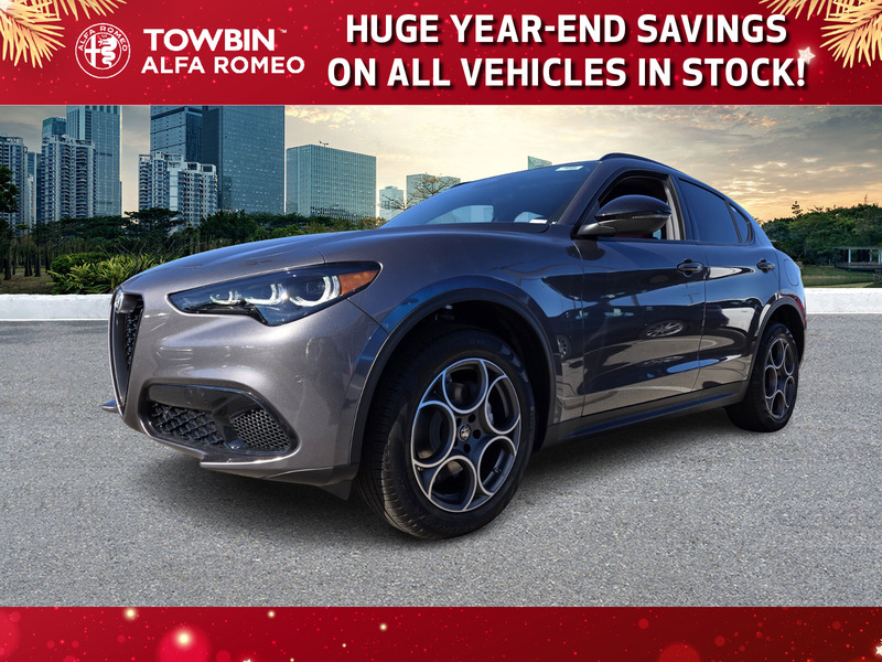 2025 Alfa Romeo Stelvio Base's photo