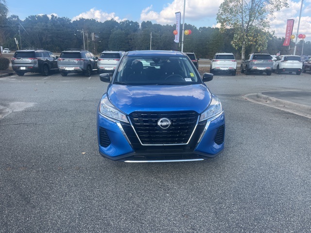 2024 Nissan Kicks S photo 2
