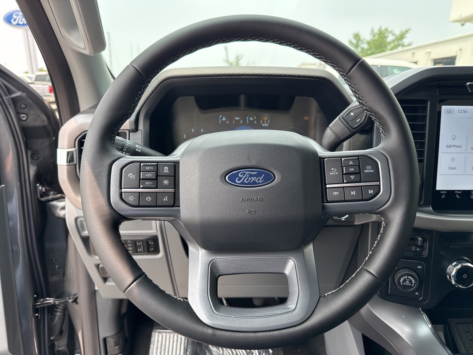 2025 Ford F-150 XLT photo 12