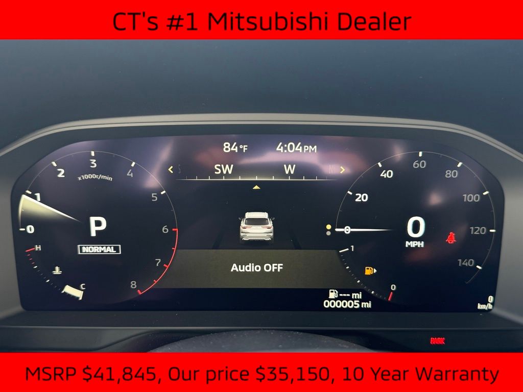 2025 Mitsubishi Outlander SE photo 8