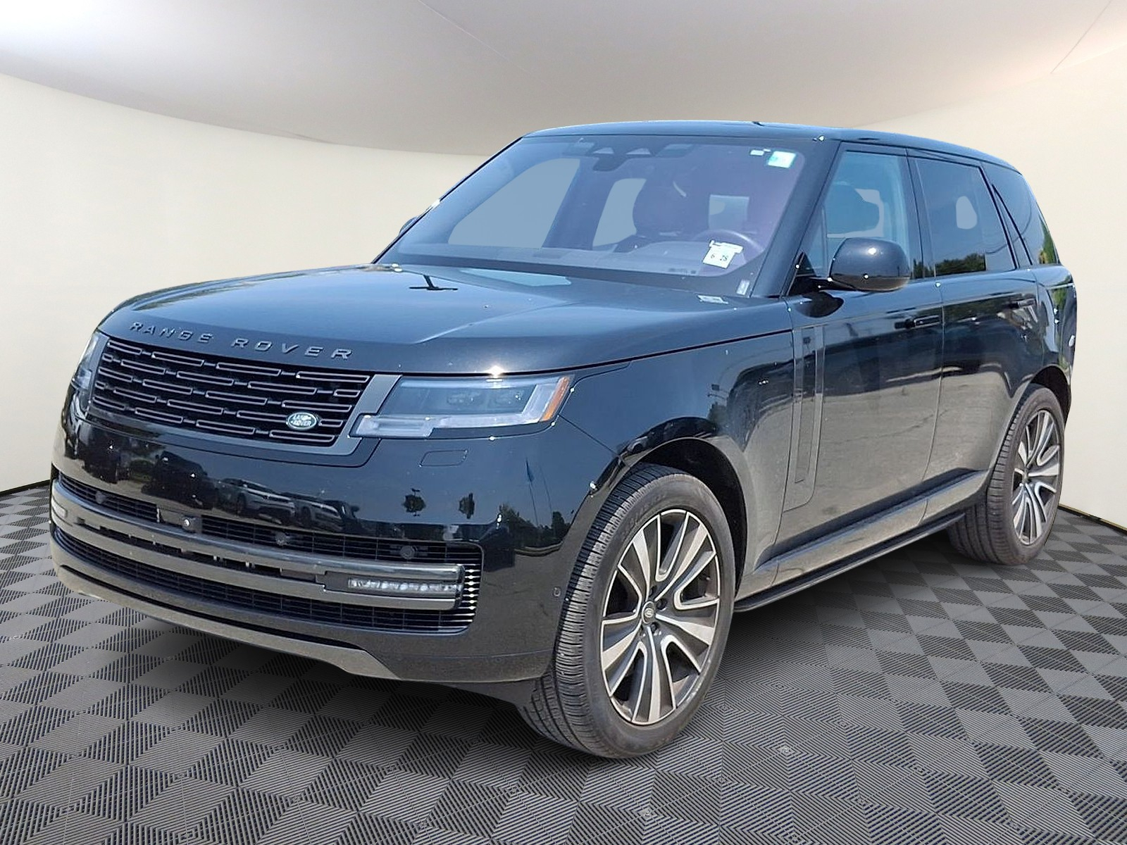 Certified Used 2023 Santorini Black Metallic - 1AG Land Rover P530 SE image 1