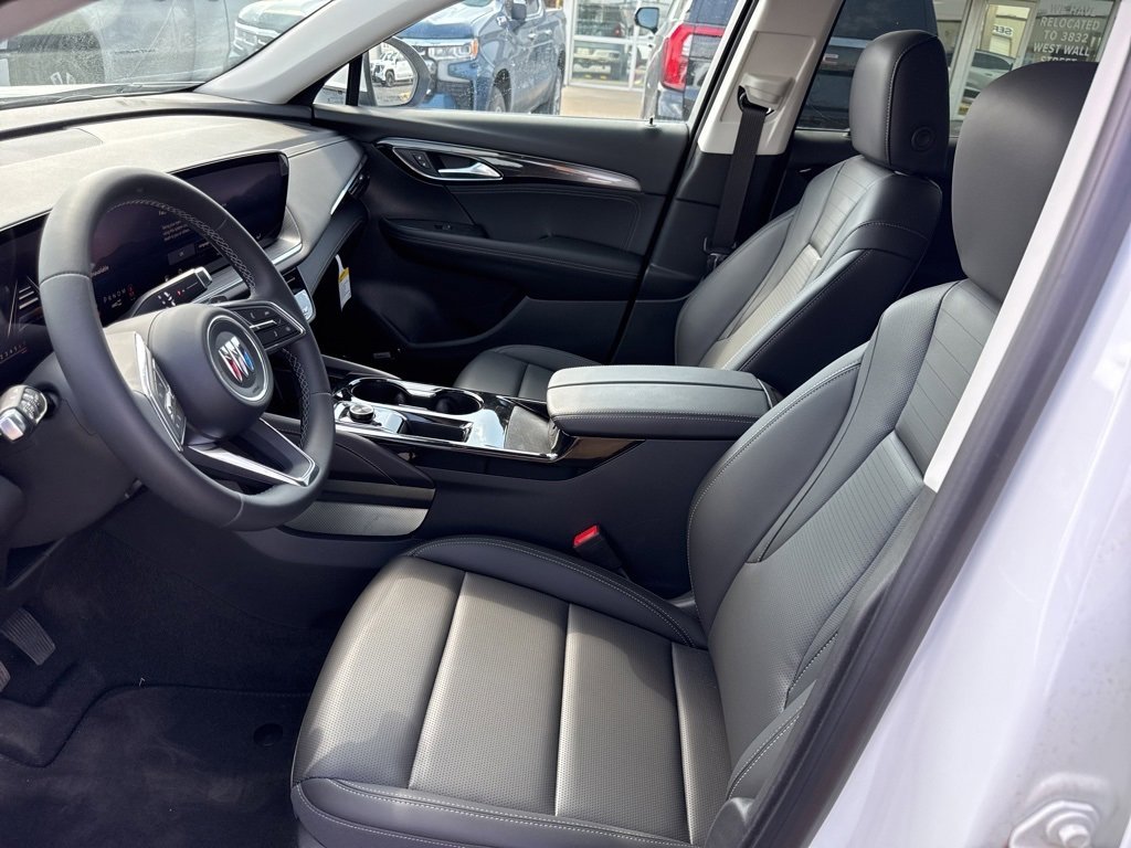 2025 Buick Envision Preferred photo 13