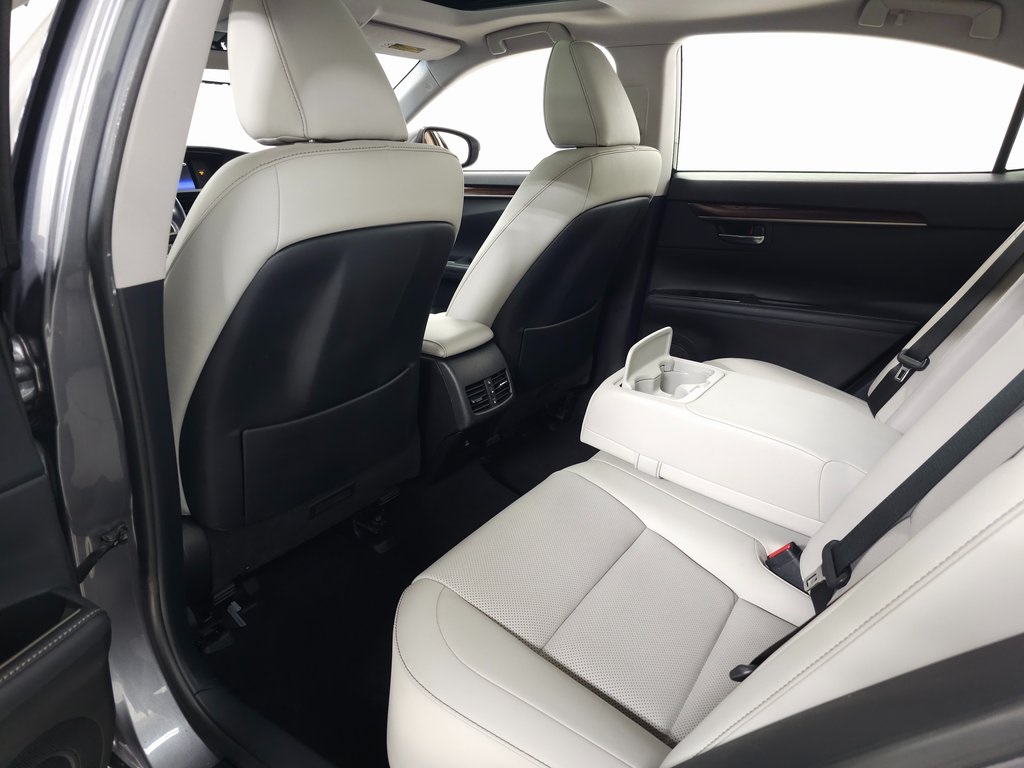 2016 Lexus ES 350 photo 25