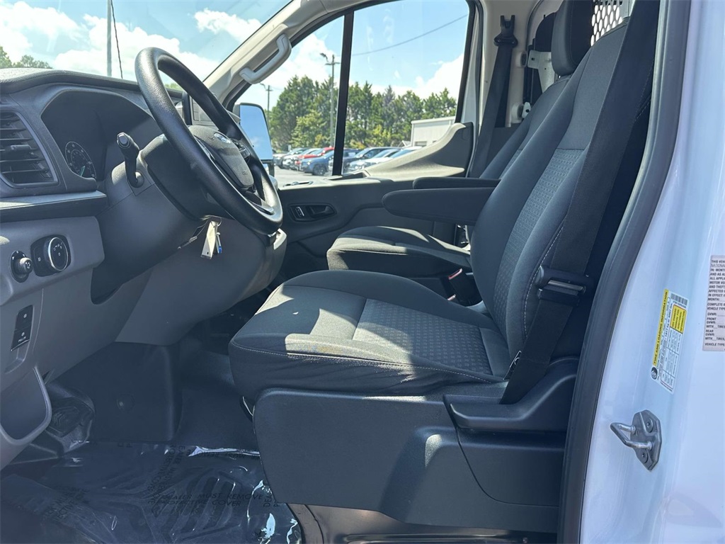 2023 Ford Transit photo 4