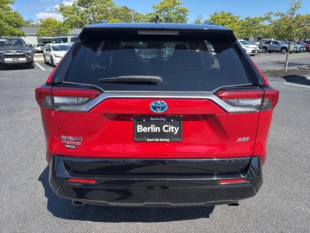 2022 Toyota RAV4 Prime XSE photo 4