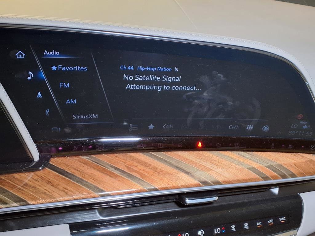 2023 Cadillac Escalade ESV Sport Platinum photo 4