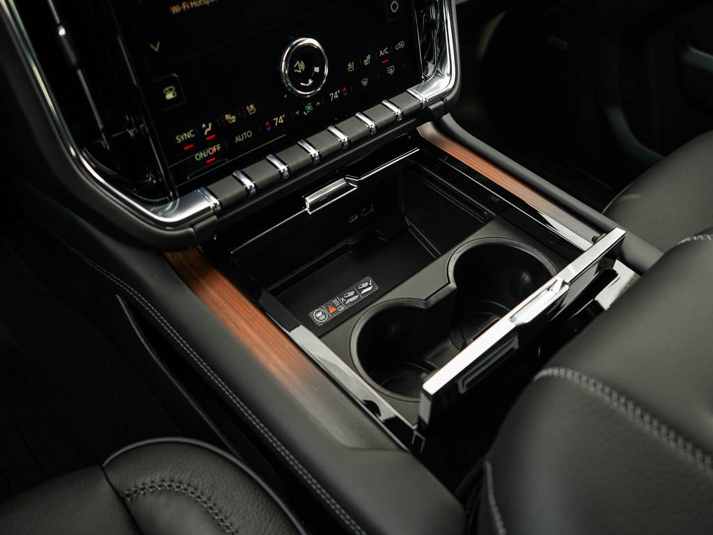 2025 Gmc Yukon Denali photo 26