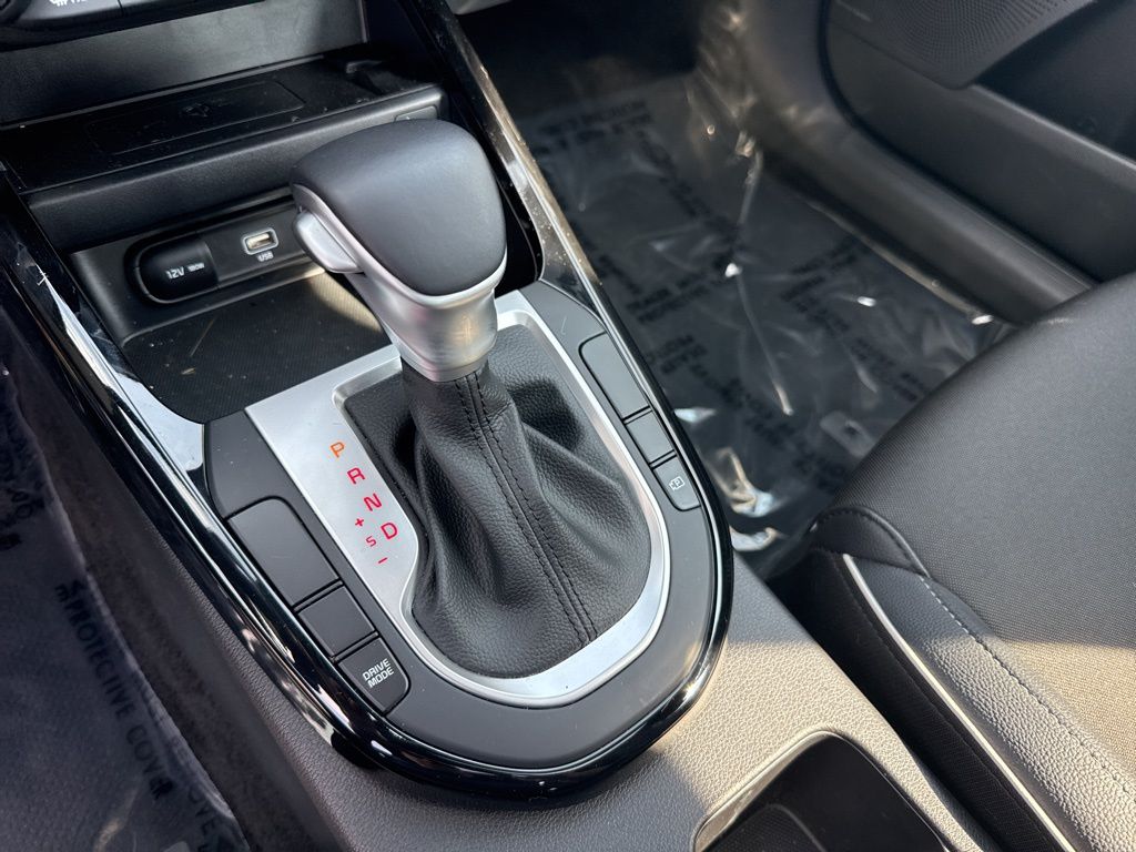 2023 Kia Forte GT-Line photo 26