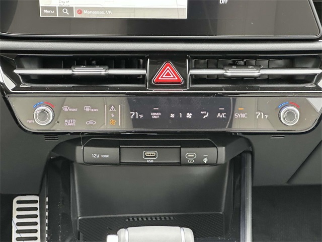 2025 Kia Niro EX Touring photo 4
