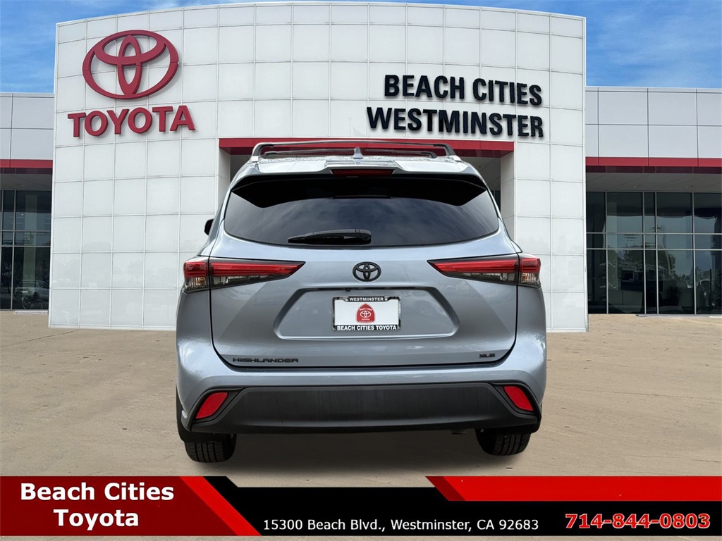 2023 Toyota Highlander XLE photo 9