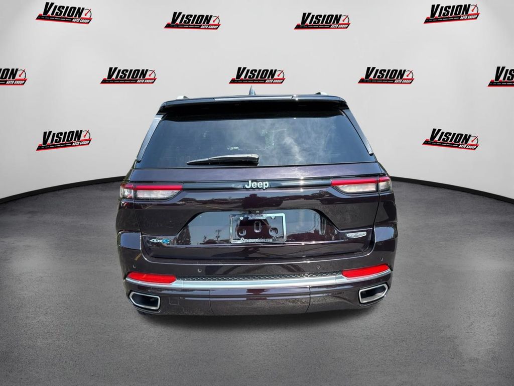 2022 Jeep Grand Cherokee Summit 4xe photo 4
