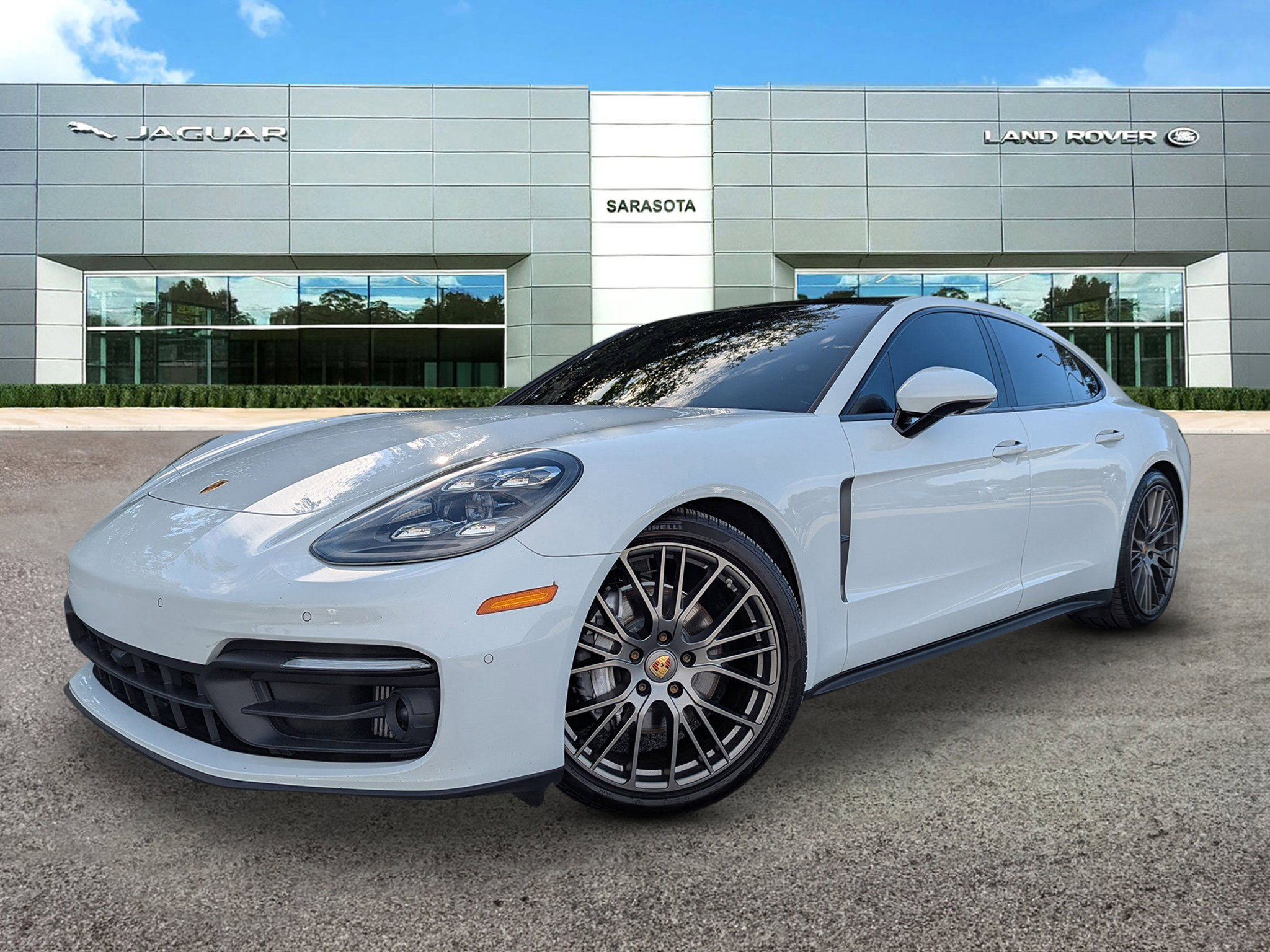 2022 Porsche Panamera