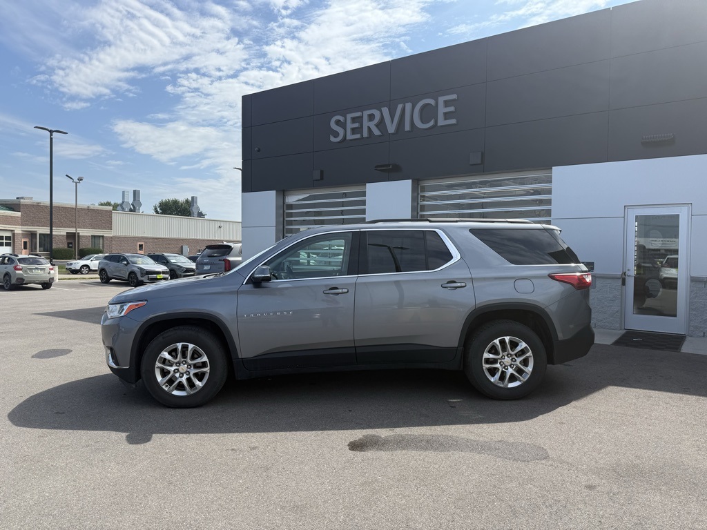 2019 Chevrolet Traverse Cloth photo 2