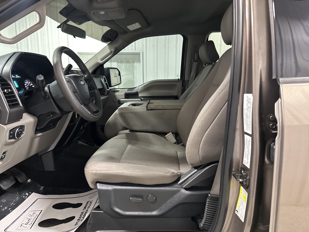 2020 Ford F-150 XLT photo 11