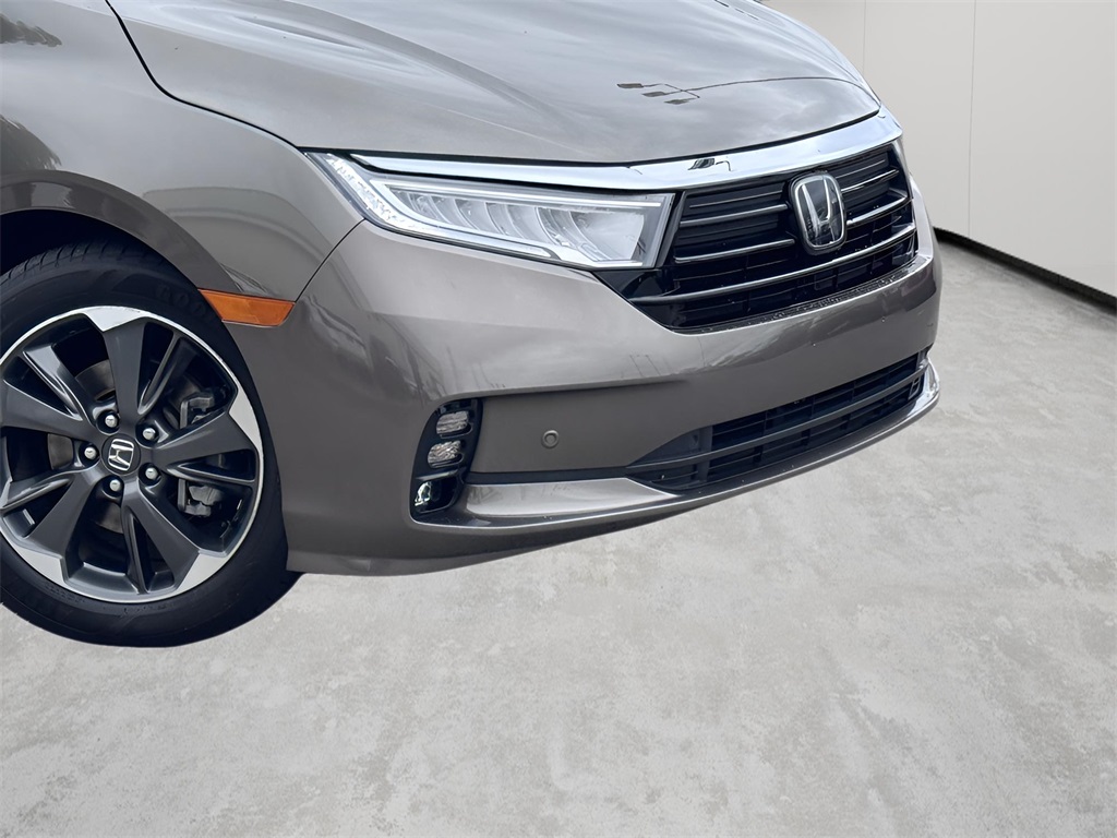 2023 Honda Odyssey Elite photo 2