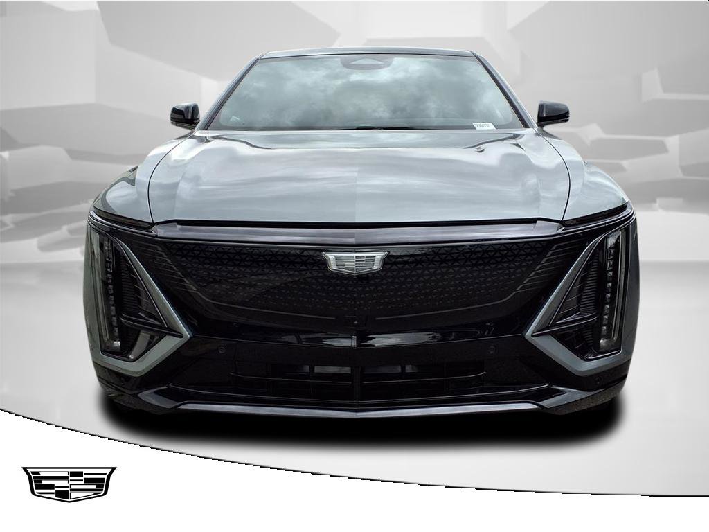 2026 Cadillac Lyriq Sport photo 2