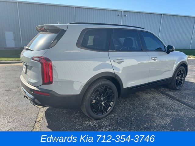 2022 Kia Telluride EX Nightfall Edition photo 2
