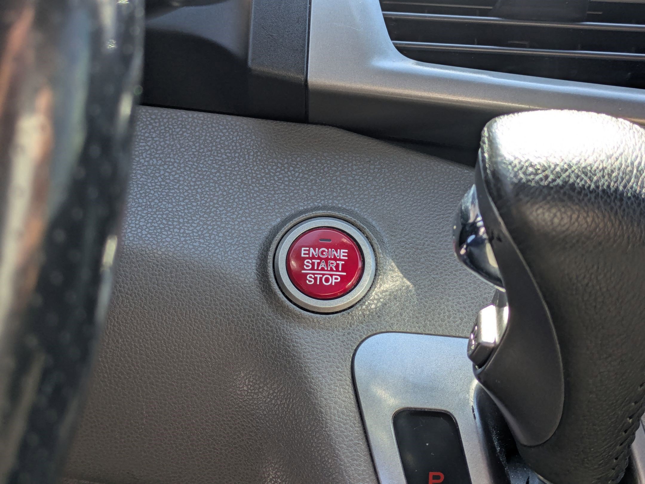 2016 Honda Odyssey Touring photo 17