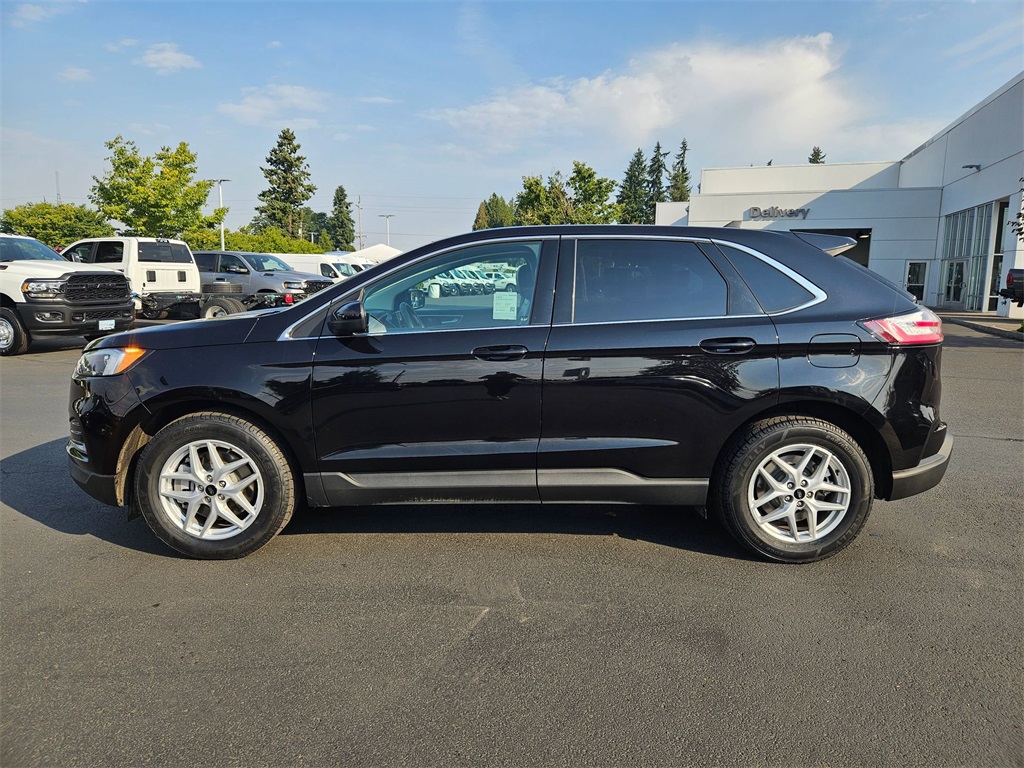 2024 Ford Edge SEL photo 2