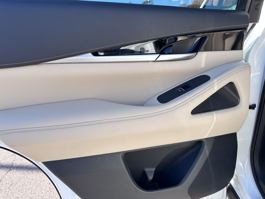 2025 Infiniti QX60 Pure photo 26