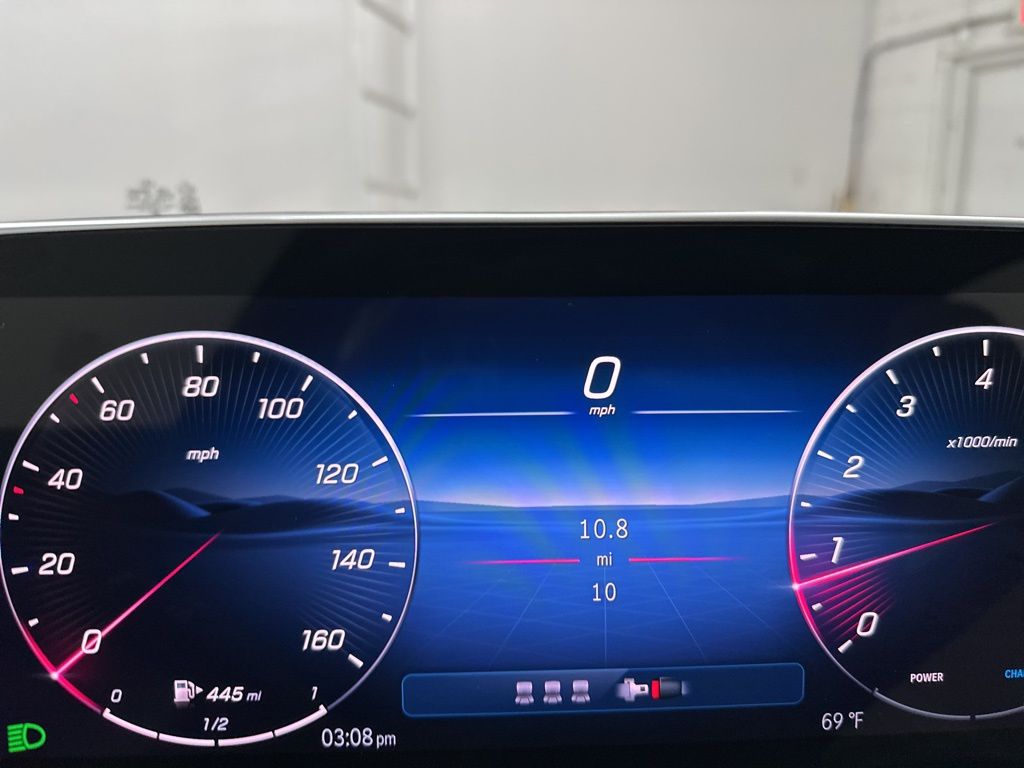 2025 Mercedes Benz C 300 photo 12