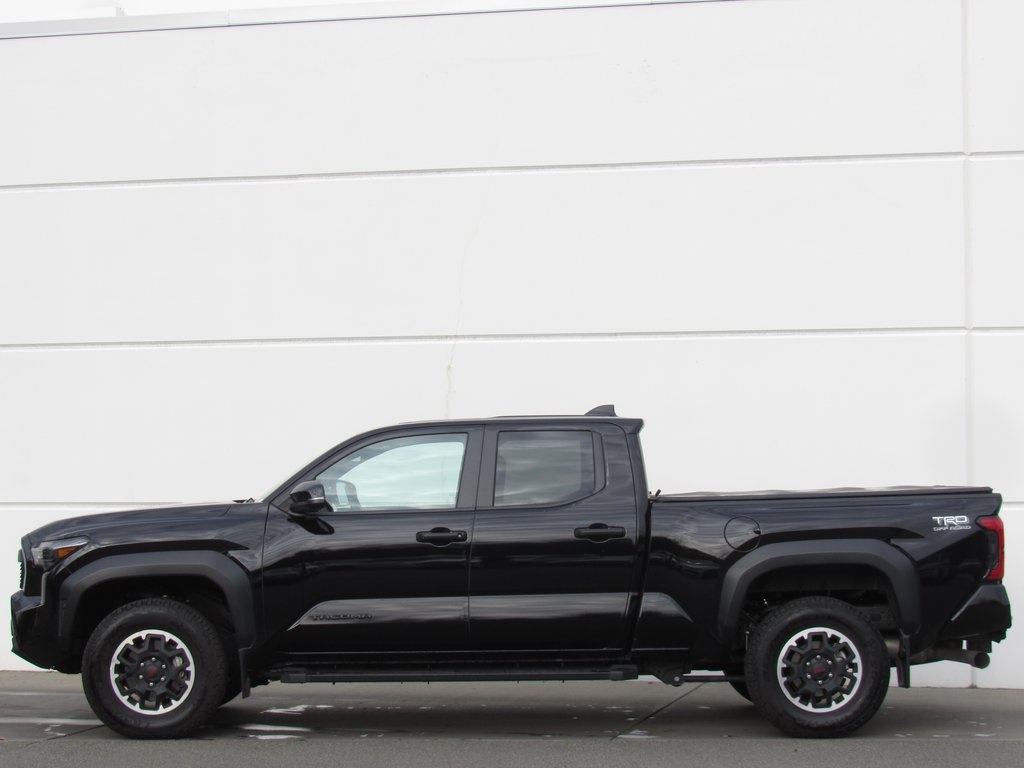 2024 Toyota Tacoma TRD Off-Road photo 4