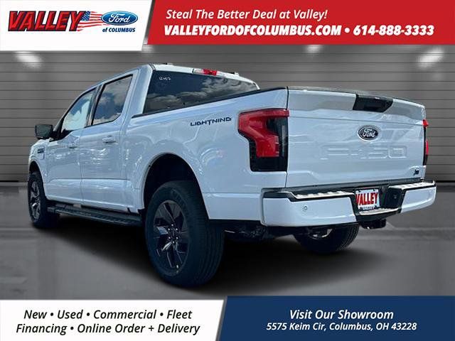 2025 Ford F-150 Lightning photo 4