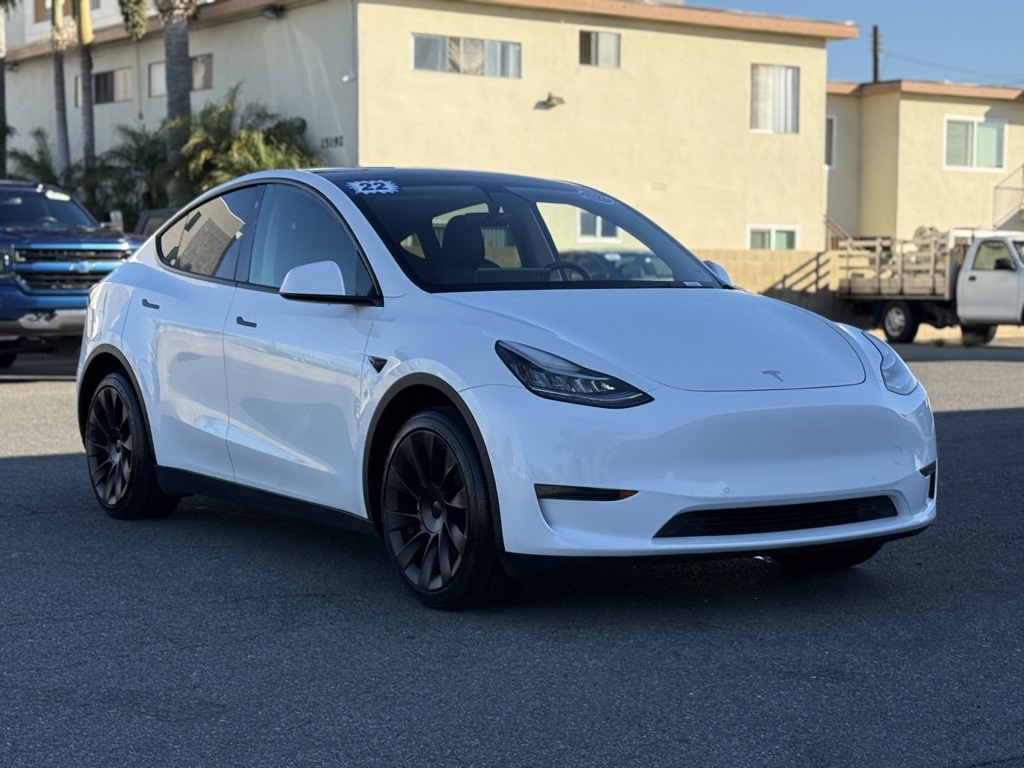 2022 Tesla Model Y Long Range's photo
