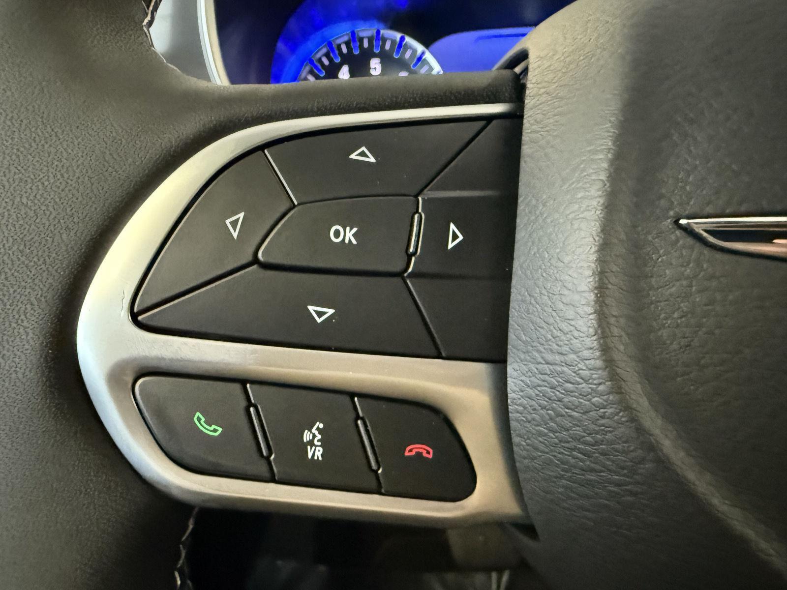 2026 Chrysler Pacifica photo 28