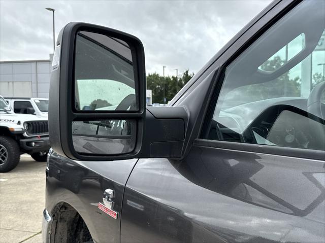 2025 Ram 2500 Tradesman photo 5