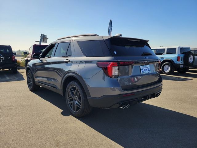 2026 Ford Explorer ST photo 3