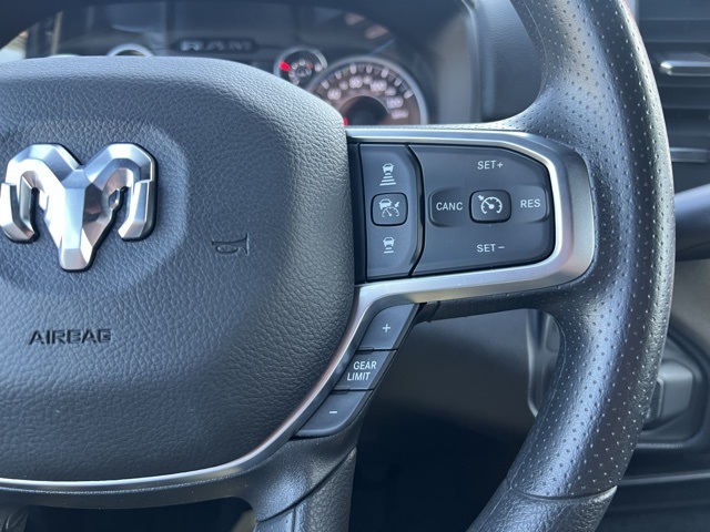 2025 Ram 2500 Tradesman photo 8