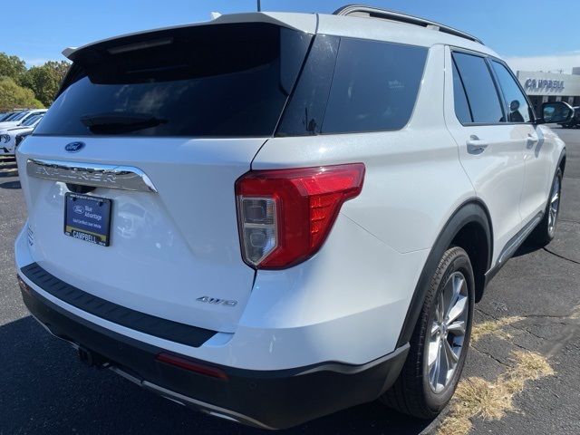 2023 Ford Explorer XLT photo 2