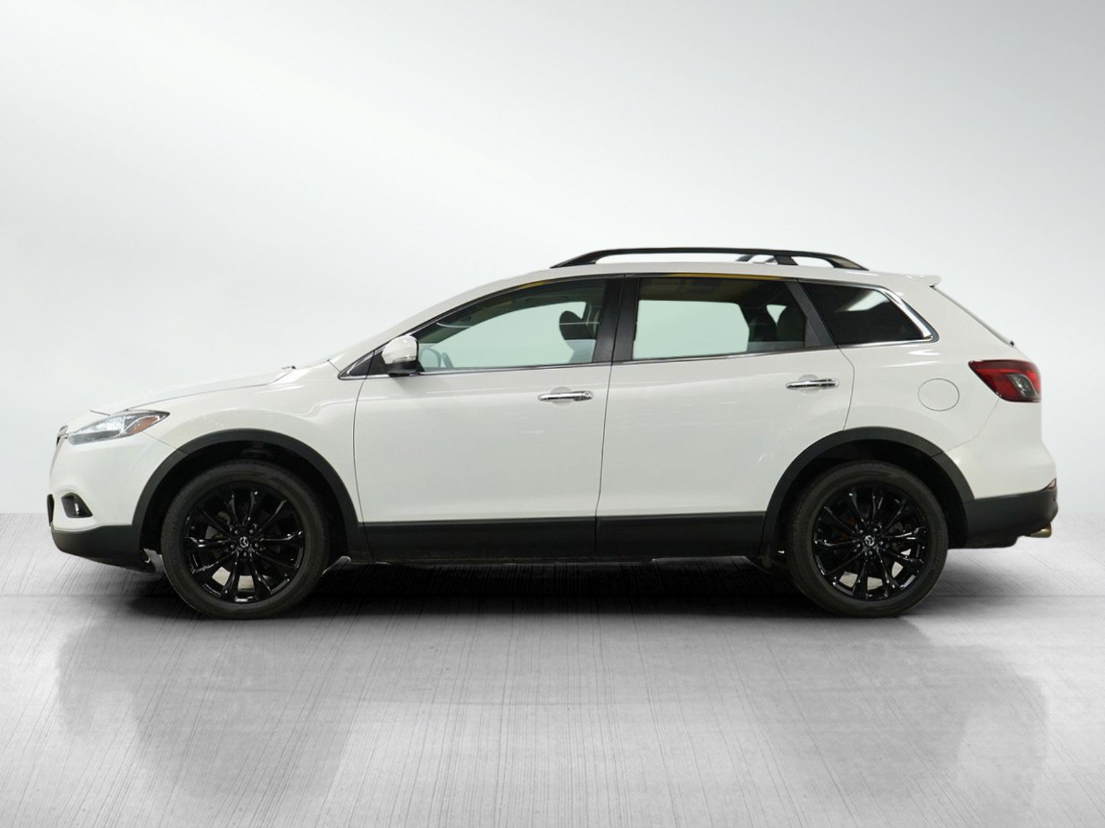 2015 Mazda CX-9 Grand Touring photo 2