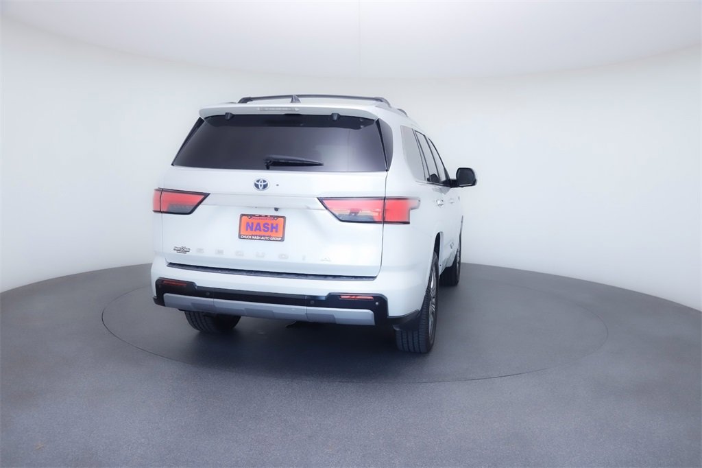 2024 Toyota RAV4 LE photo 6