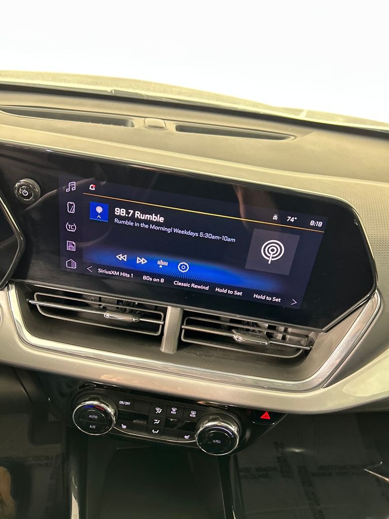 2024 Chevrolet Trax LT photo 21