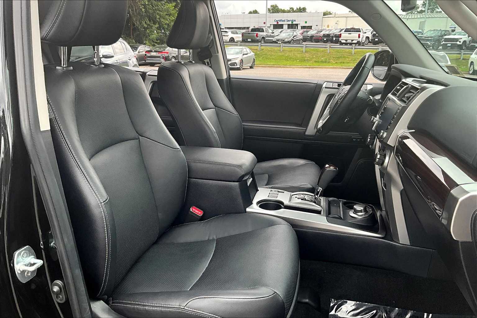 2023 Toyota 4Runner Limited 4WD photo 8
